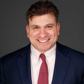 Meet Dr. Frank Dos Santos, DO, MPH at AgeWell Medicine & Aesthetics, Medspa in Bedminster, NJ Meet Dr. Frank Dos Santos, DO, MPH at AgeWell Medicine & Aesthetics, Medspa in Bedminster, NJ
